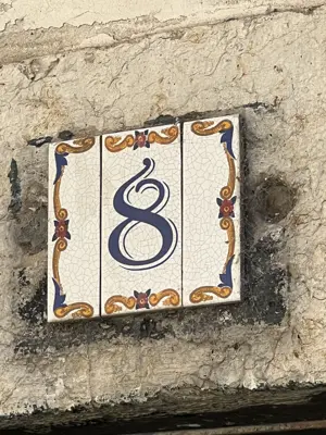 A found 8 in Lisbon