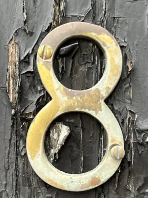 A found 8 in Sydney