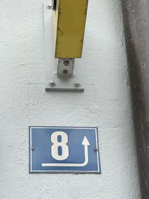 A found 8 in Zürich